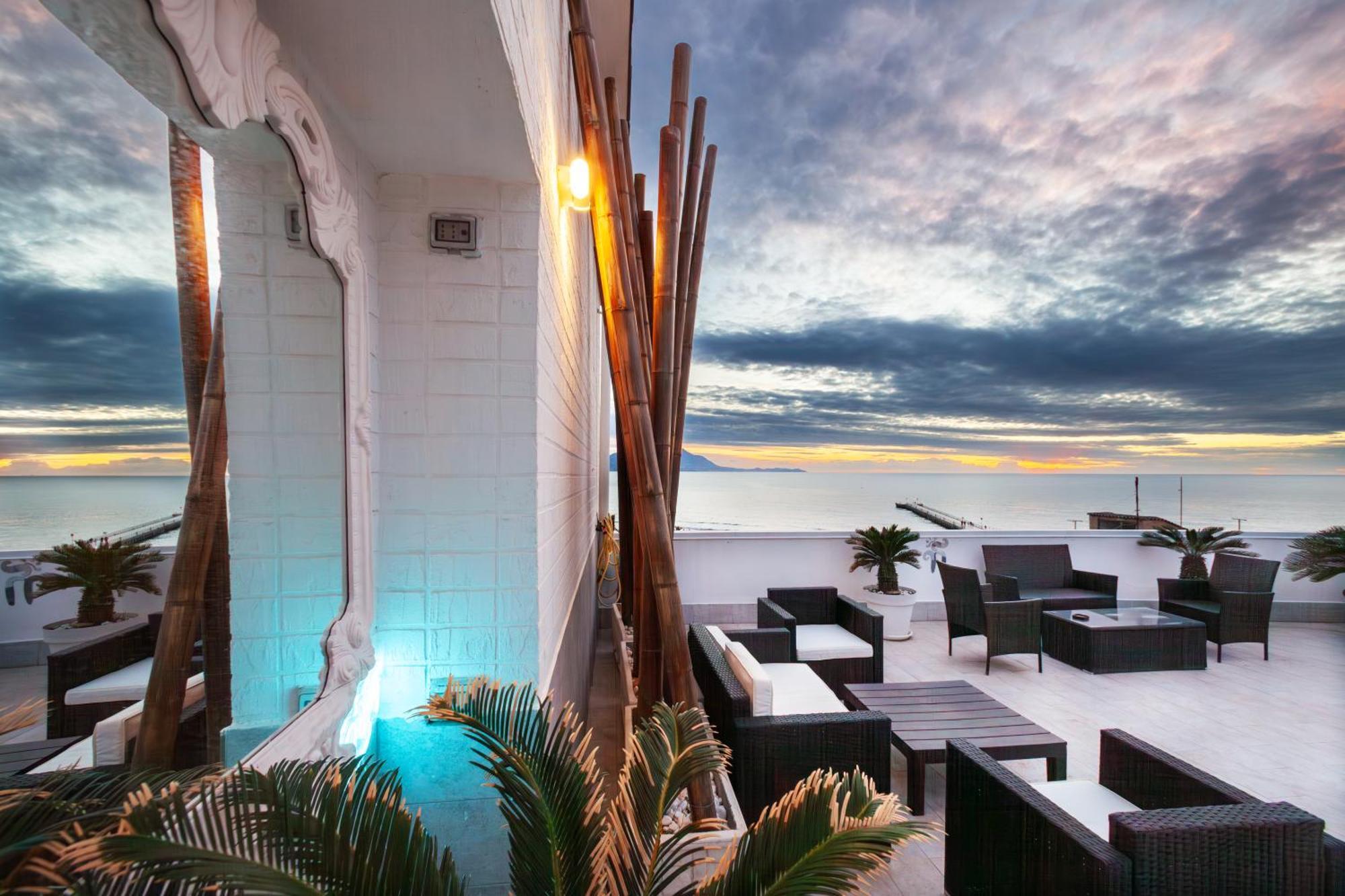 Naro And Guest house 5*